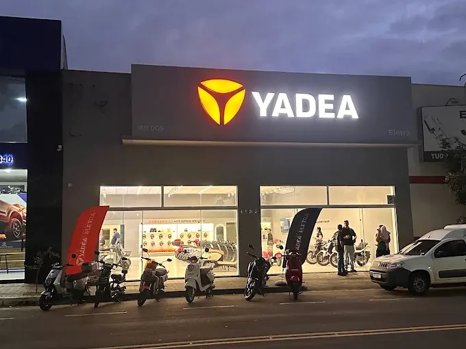 Fachada da Yadea Eletra Paranavaí